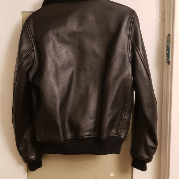 SANDRO PARIS Blk leather Aviator Jkt w/blk shearling collar. Serious offers only - Picture 4 of 14